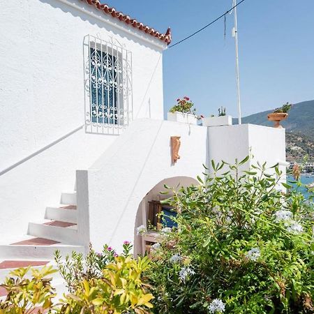 Traditional House Under The Clock Tower With Sweet View Poros Town Esterno foto