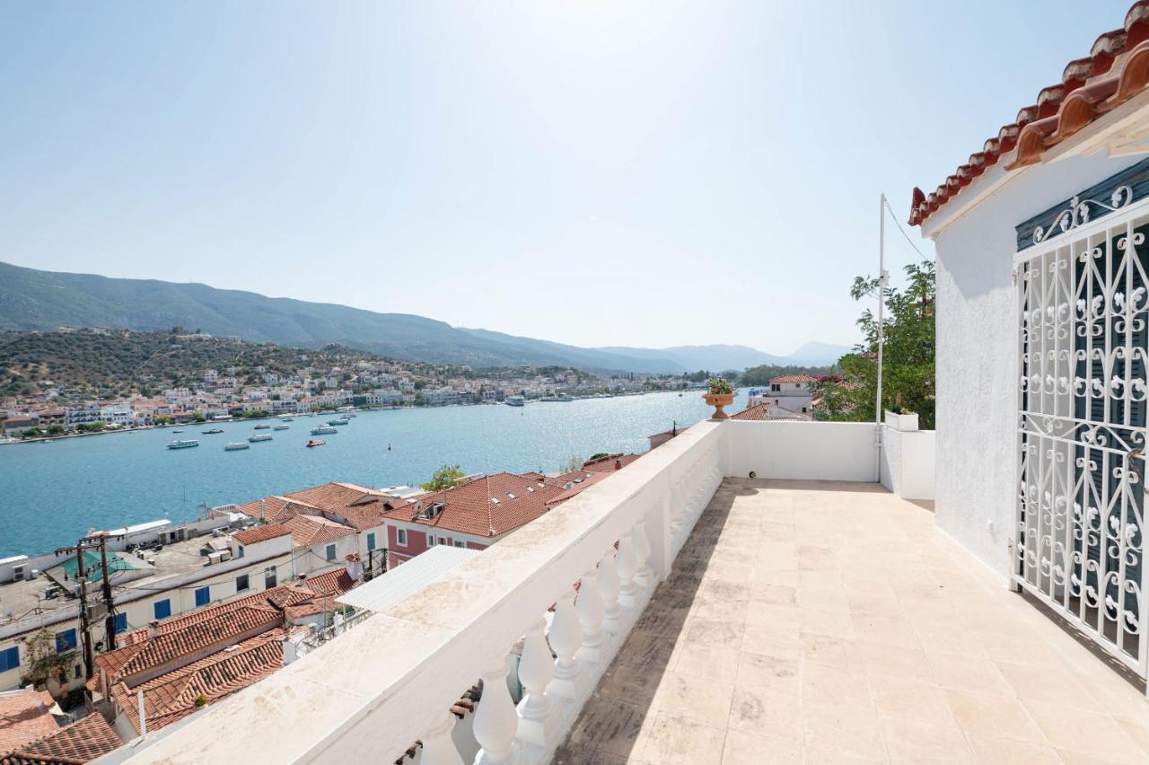 Traditional House Under The Clock Tower With Sweet View Poros Town Esterno foto