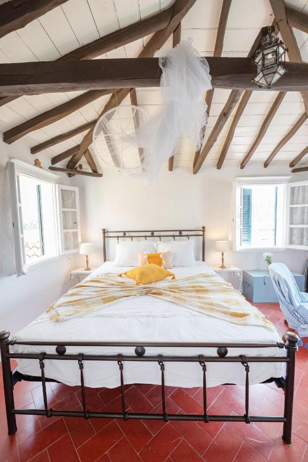 Traditional House Under The Clock Tower With Sweet View Poros Town Esterno foto
