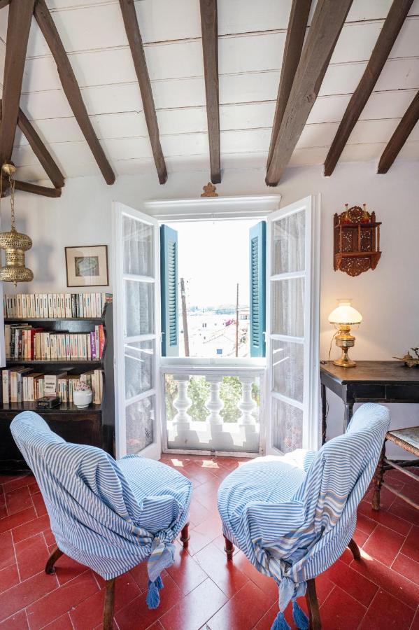 Traditional House Under The Clock Tower With Sweet View Poros Town Esterno foto