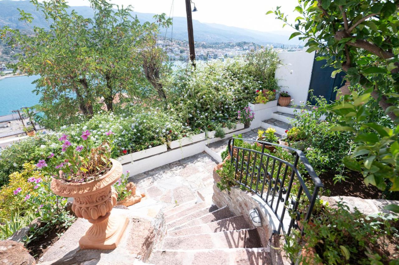 Traditional House Under The Clock Tower With Sweet View Poros Town Esterno foto