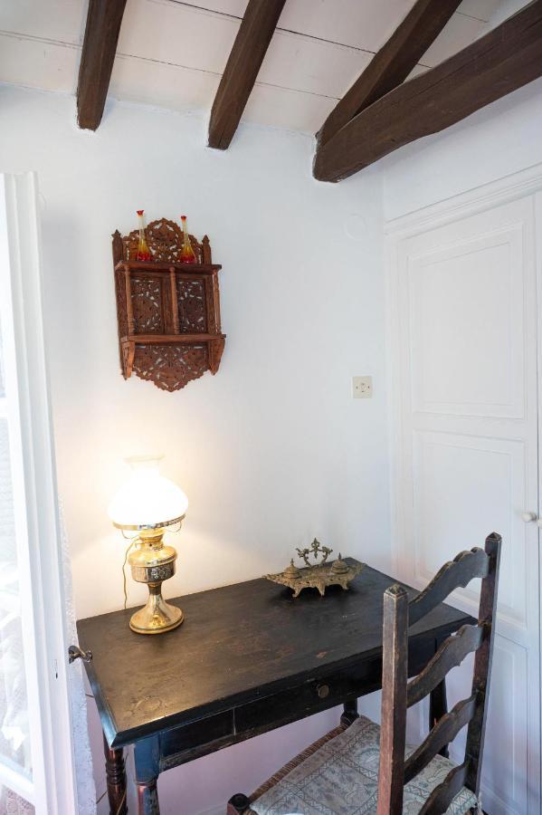 Traditional House Under The Clock Tower With Sweet View Poros Town Esterno foto