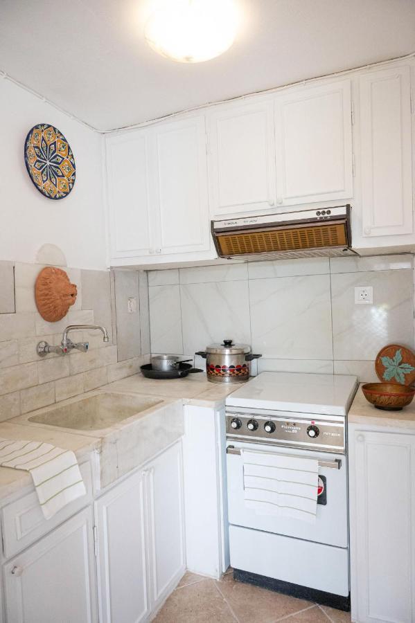 Traditional House Under The Clock Tower With Sweet View Poros Town Esterno foto
