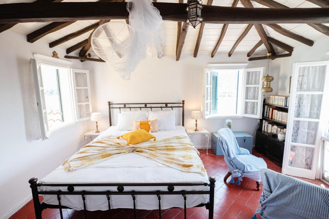 Traditional House Under The Clock Tower With Sweet View Poros Town Esterno foto