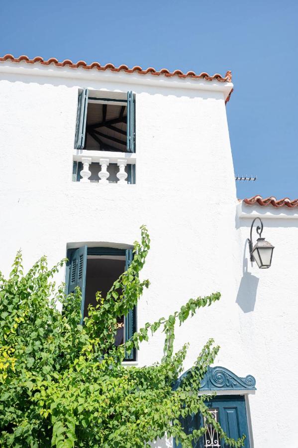 Traditional House Under The Clock Tower With Sweet View Poros Town Esterno foto