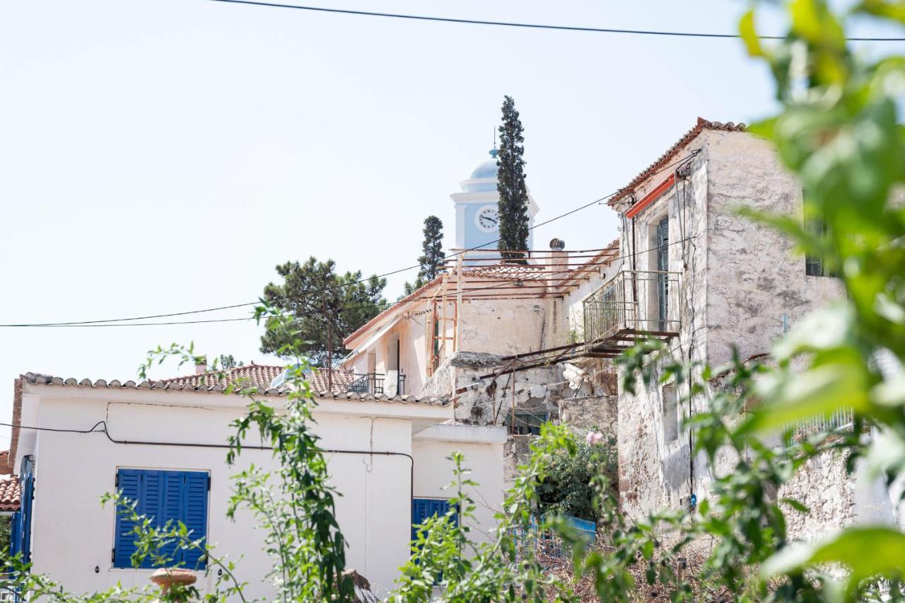 Traditional House Under The Clock Tower With Sweet View Poros Town Esterno foto